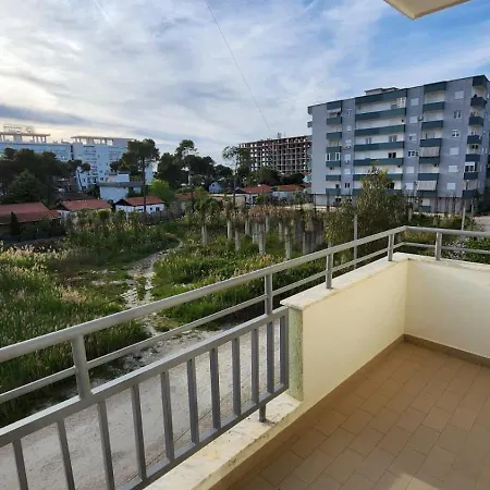 Endri House Golem (Tirana)